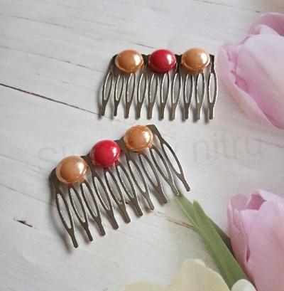 Hřebínek, hřeben do vlasů, zlaté a červené pokovené perly 14 mm (H780)