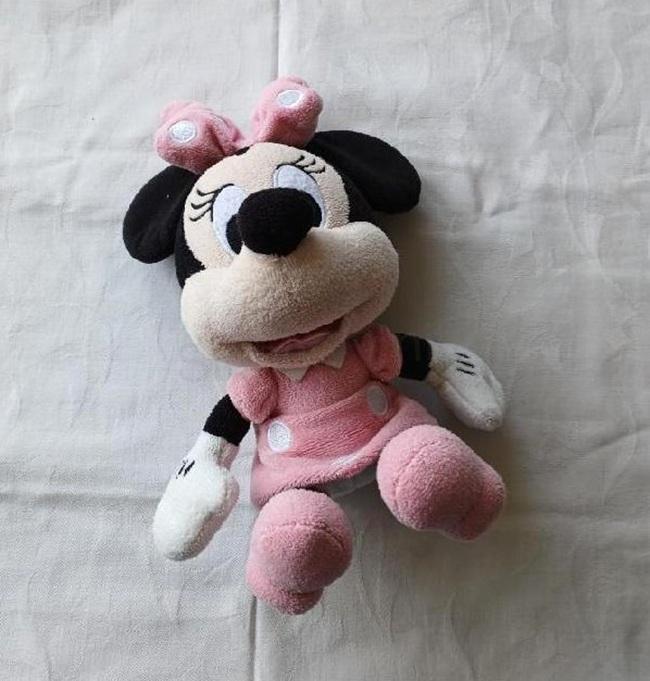 Plyšová Minnie Mouse – růžová oblíbená postavička (D1184)