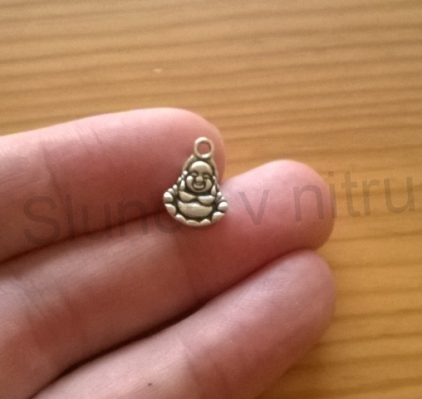 Přívěšek malý buddha - 13 x10 mm (AA117)