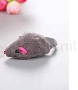 Falešná myš pro kočky dlouhosrstá s chrastícím zvukem (T27)