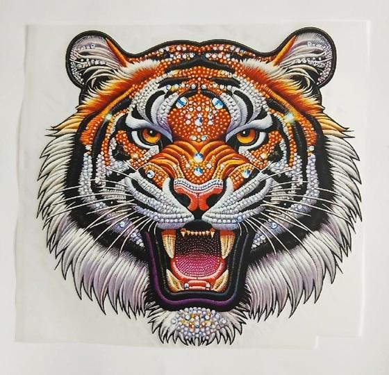 Vinylová nažehlovací nášivka tygr 23 × 22 cm (C921)