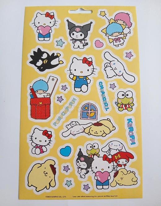 Samolepicí dekorace, samolepka Hello Kitty 25 × 15 cm (E1096)