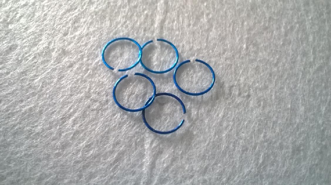 Piercing kroužek z chirurgické oceli 8 mm ( BB121)