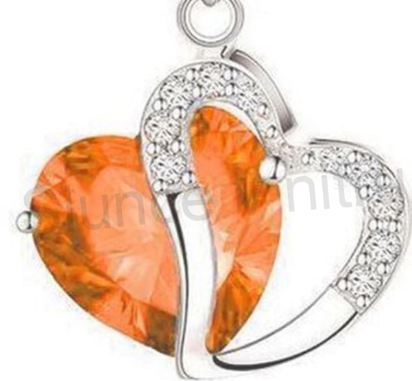 Postříbřený náhrdelník s přívěškem krystalu v srdci (BD93)