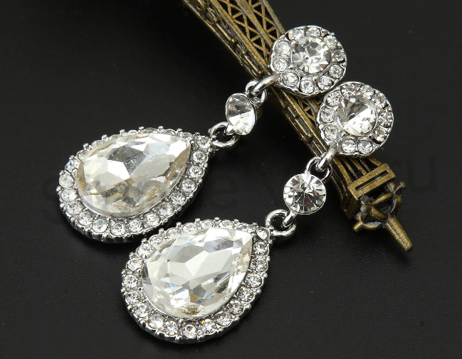 Dlouhé modní štrasové náušnice (BB136)