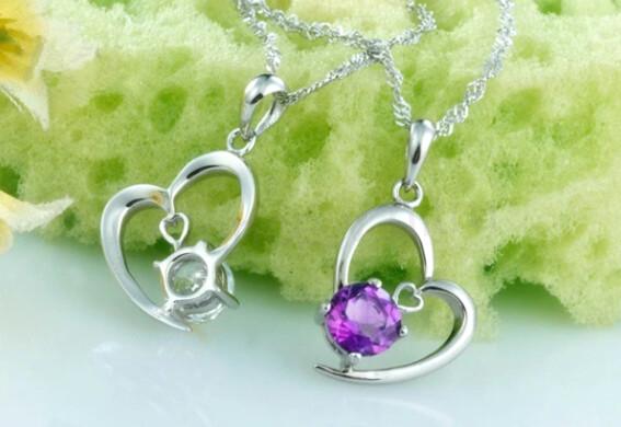 Postříbřená souprava šperků Srdce se zirkonem (BE69)