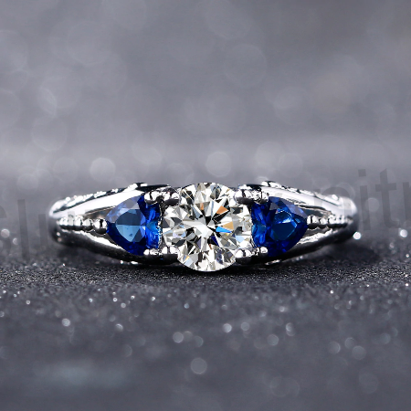Postříbený prsten s Topazem a safiry (BE79)