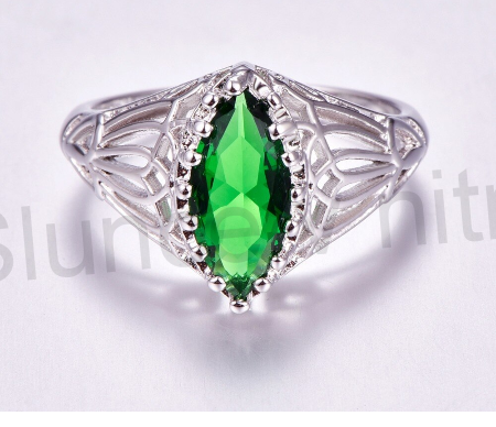Postříbený prsten se Smaragdem (BE91)