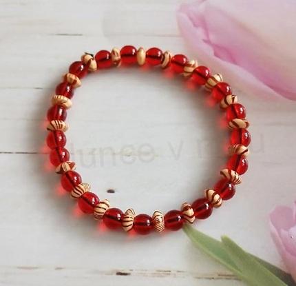 Minerální náramek granát s ozdobami (BC328)