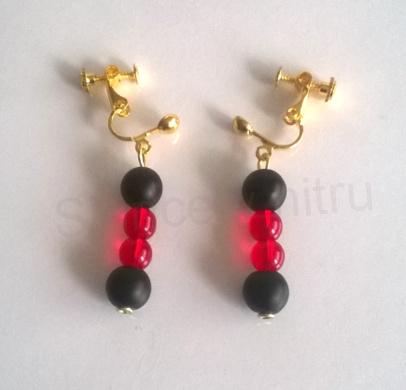 Minerální náušnice klipsy s achátem, granátem šroubovací  6,8 x 6,8 mm (BB234)