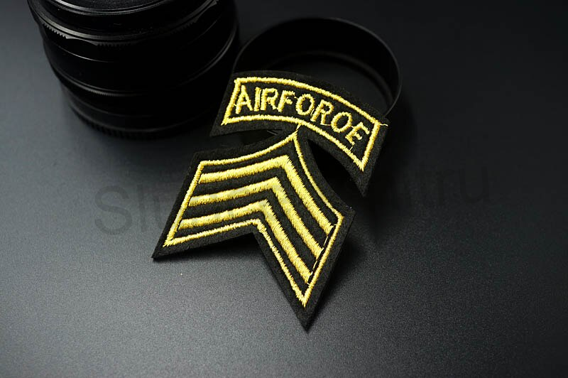 Samolepicí nažehlovací nášivky (C215)