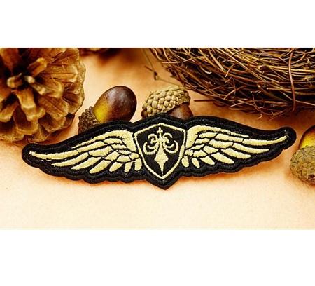 Samolepicí nažehlovací nášivka – zlatá křídla, 3 × 11 cm (C219)