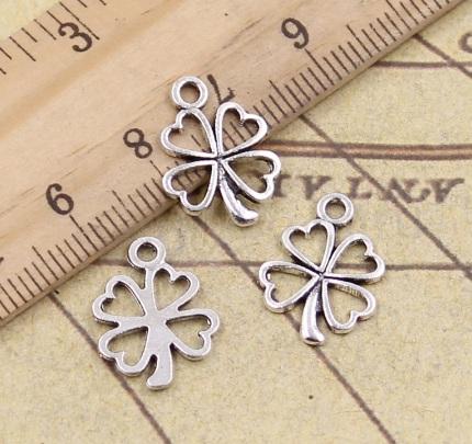 Přívěsek čtyřlístek – 12,5 × 17 mm (AA209)