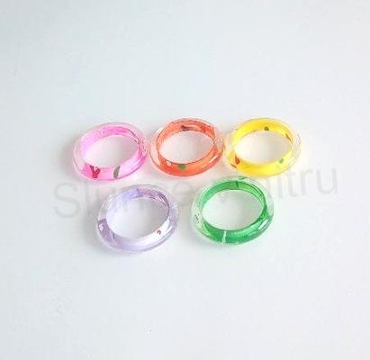 Prsten barevný růžový 18,9 z pryskyřice (BP201)