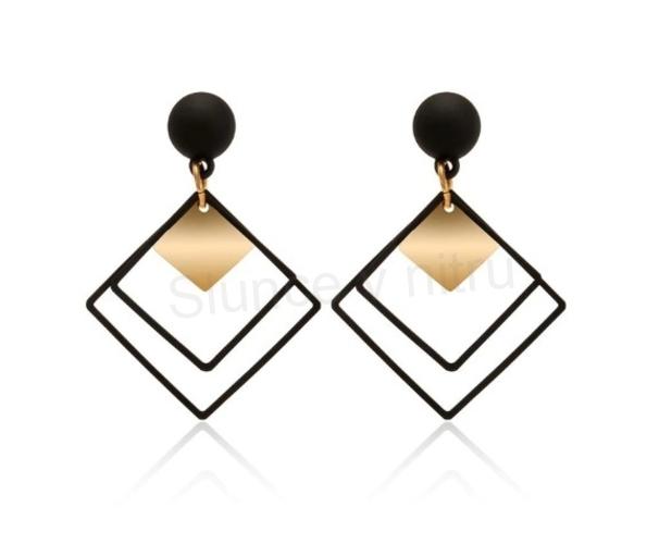 Geometrické puzetové náušnice – moderní design (BB291)