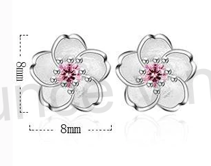 Postříbřené puzetové náušnice kytička se zirkonem (BE142)