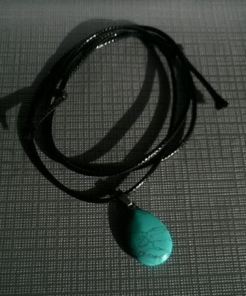 Provázkový náhrdelník přívěsek Tyrkenit - slza (BD51)