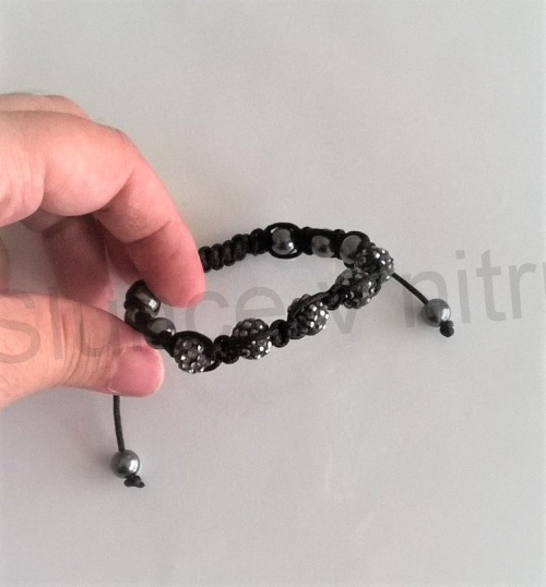 Náramek shamballa s pave korálků Swarovski černo-šedé (BC441)