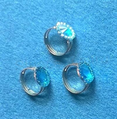 Nastavitelný dětský prsten kytička modrá (BP120)