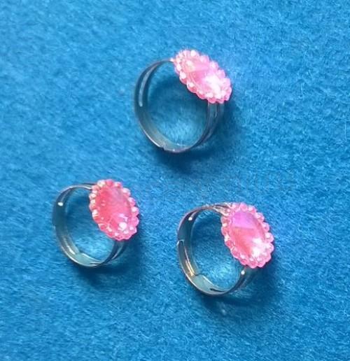 Nastavitelný dětský prsten kytička růžový (BP217)