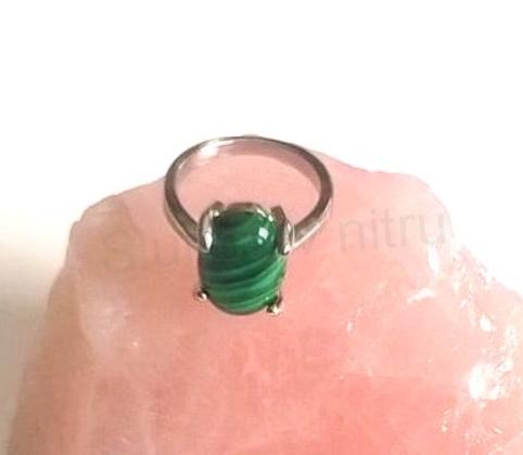 Minerální prsten s malachitem postříbřeno (X273)