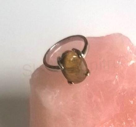 Minerální prsten s tygřím okem postříbřeno  (X284)