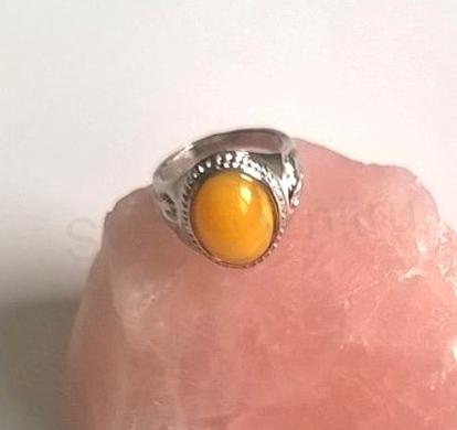 Minerální prsten s Jantarem postříbřeno (X350)