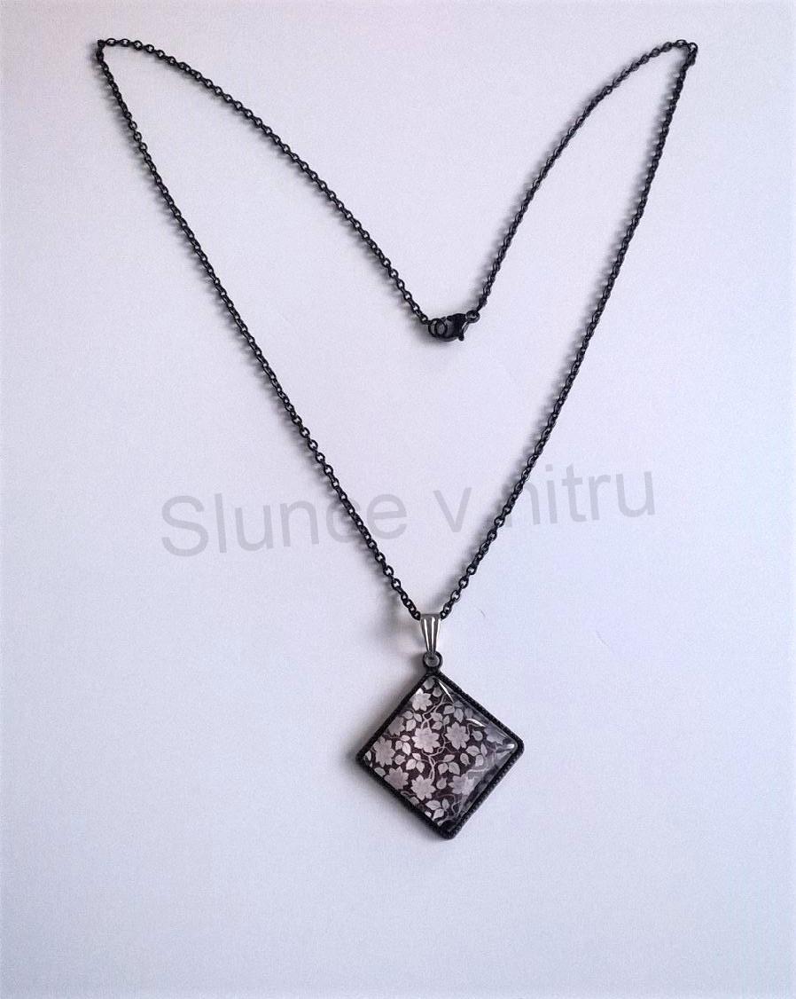 Náhrdelník s přívěškem Květin (BD301)