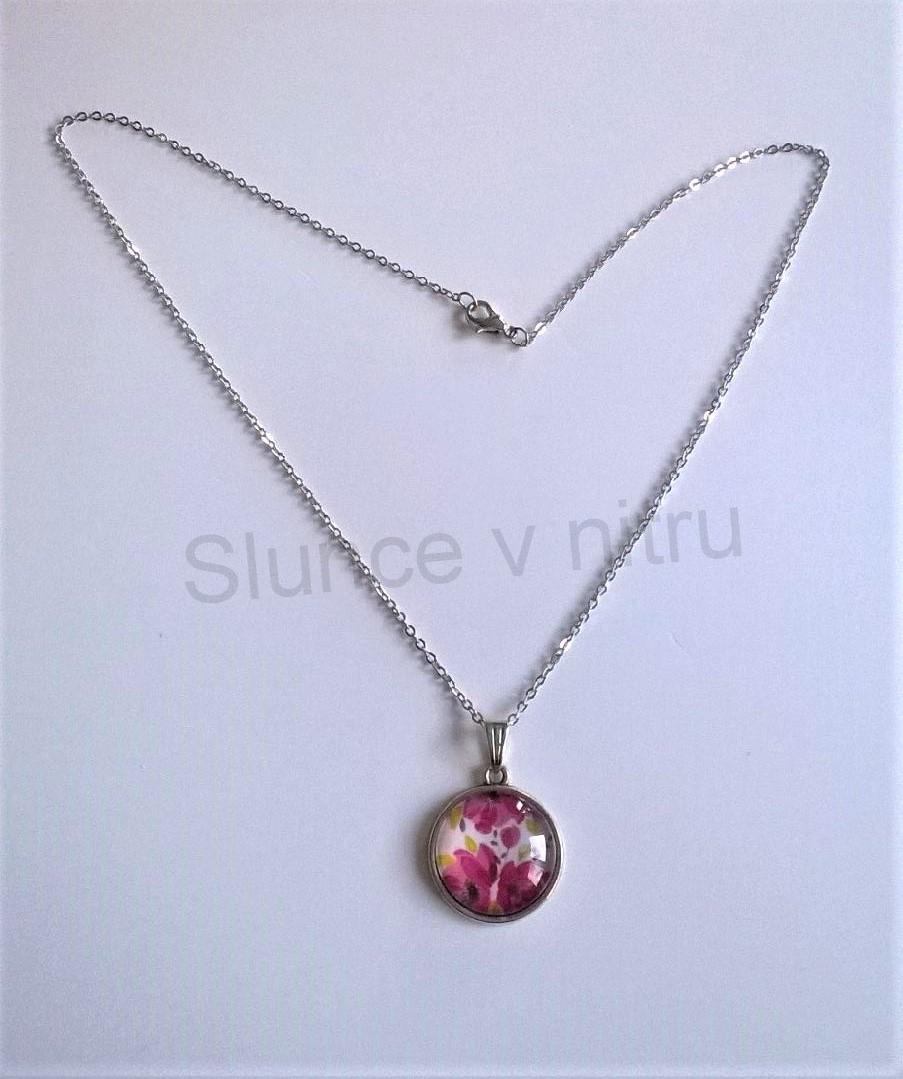 Náhrdelník s přívěškem kytičky (BD321) 