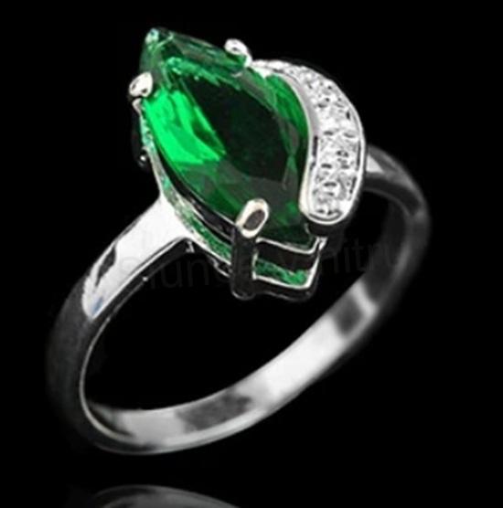 Postříbřený prsten se zirkonem číslo 6 velikost 53 (BE183)