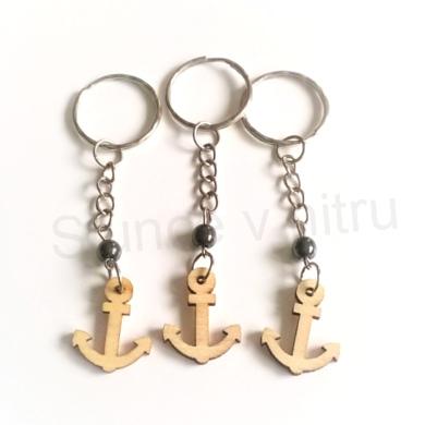 Přívěsek na klíče - dřevěná kotva (D383)