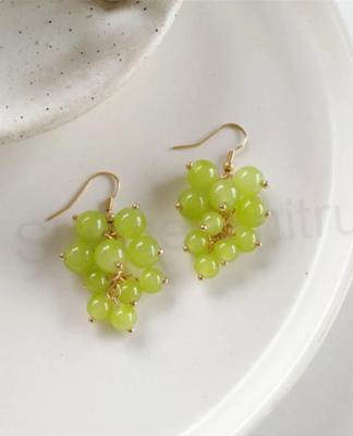 Minerální nefritové náušnice hrozen, víno (BB479)