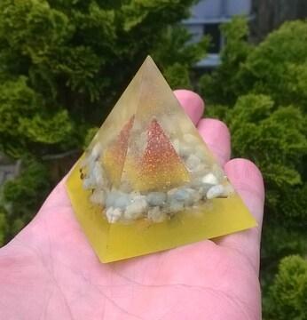 Orgonitová pyramida v pyramidě 3D provedení 5,2 x 5,2 cm (PP43)