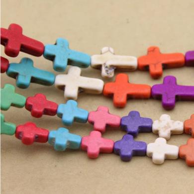 Tyrkysový kříž z minerálů - 10 x 8,4 mm fialový (X554)