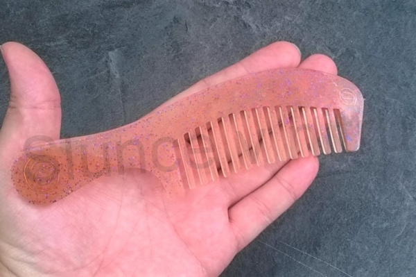 Orgonitový hřeben - hnědý 16,8 X 4,7 cm (PP71)