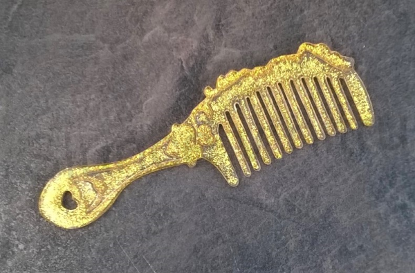 Orgonitový srdíčkový hřeben - zlatý 16,2 X 4,9 cm (PP74)