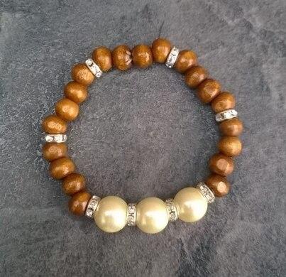 Dřevěný náramek s perlami (BC475)