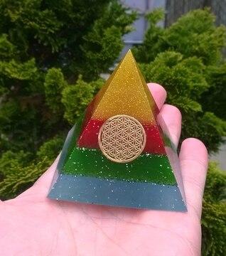 Orgonitová pyramida - duhová harmonie 6,7 x 6,1 cm (PP76)