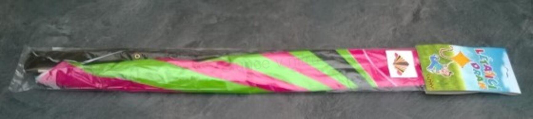 Letajicí drak akrobatický 120 x 61 cm (D422)