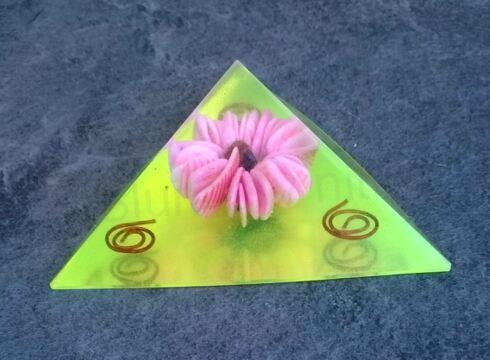 Orgonitová pyramida - harmonie 8,6 x 4,6 cm (PP86)