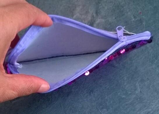 Penál, kabelka s flitry tmavě růžová číslo 6 (E415)