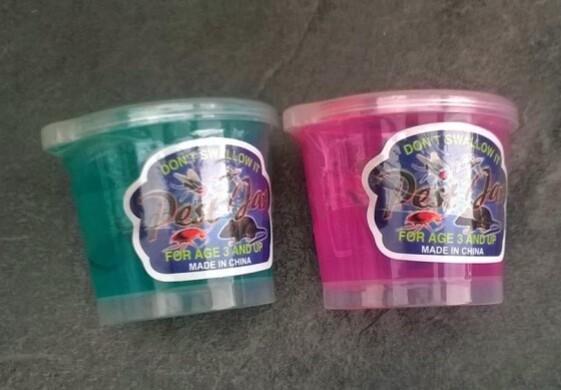 Tvarovací sliz s hmyzem (D456)