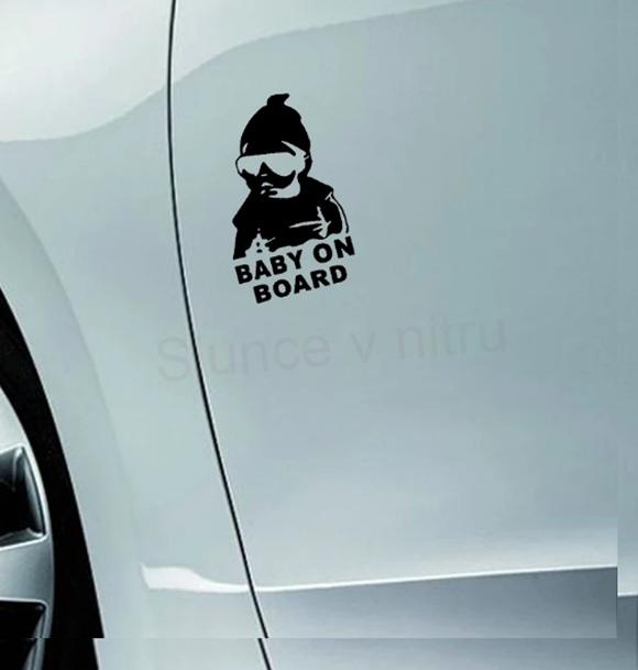 Samolepky na auto Dítě v autě (E426)