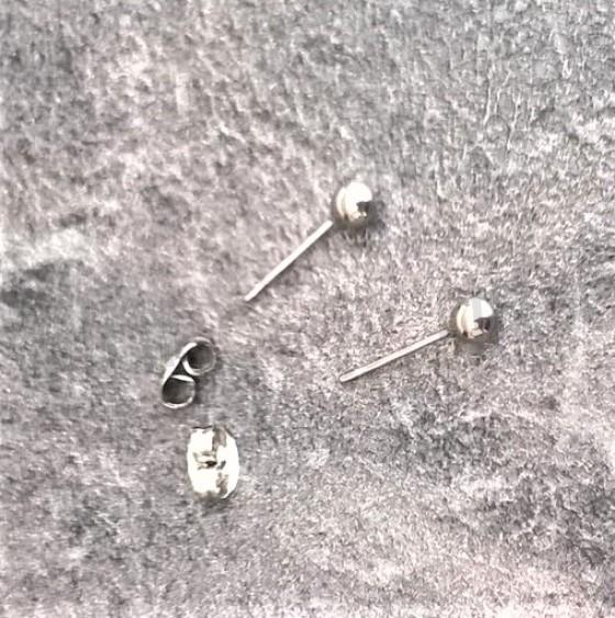 Puzetové náušnice z chirurgické oceli pecičky (BB511)