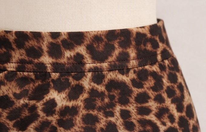 Dámská dlouhá sukně s leopardím vzorem – M (K116)