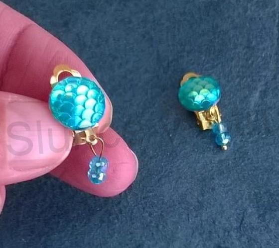 Náušnice klipsy s dračím vzorem měnicí a swarovski korálky 1,2 x 3 cm (BB530)