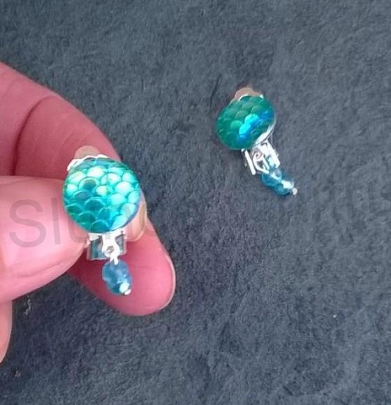 Náušnice klipsy s dračím vzorem měnicí a swarovski korálky 1,2 x 3 cm (BB538)