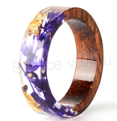 Dřevěný prsten s pryskyřicí (PP116)