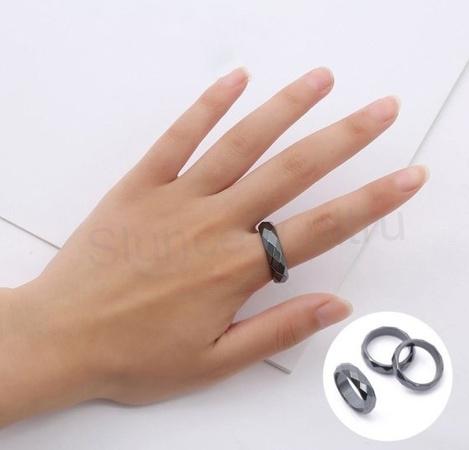 Minerální hematitový prsten broušený velikost 57 (BP357)