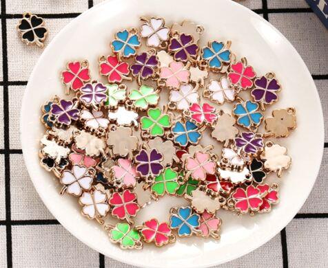 Přívěsek čtyřlístek - 19 x 13 mm více barev (AA288)